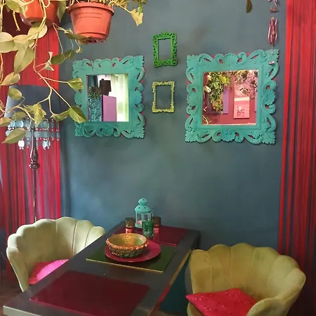 Maisonette Fata Bislacca, アパート *